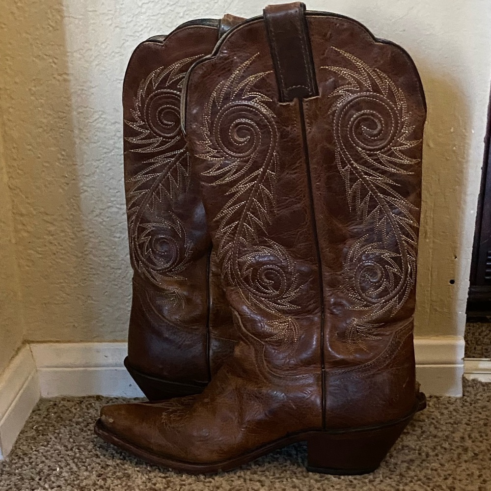 Justin snip toe cowboy boots